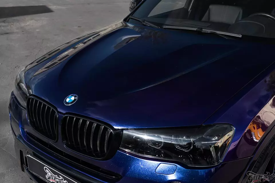 BMW X3. Полный окрас кузова в сине-фиолетовый перламутр.